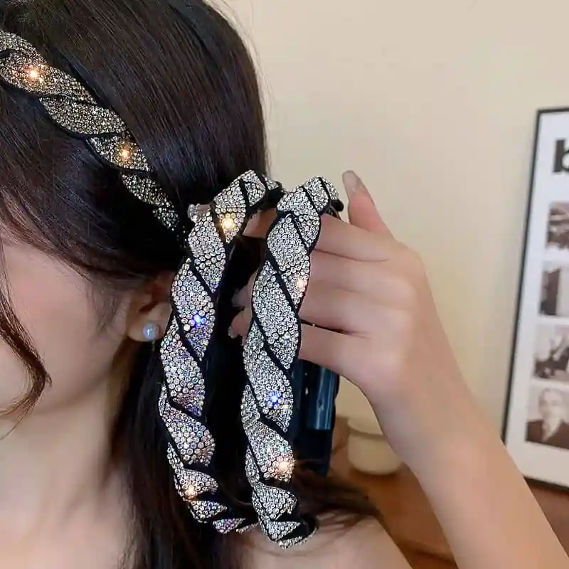 أطواق نسائي كريستال