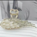 كماشات كريستال شكل جناح